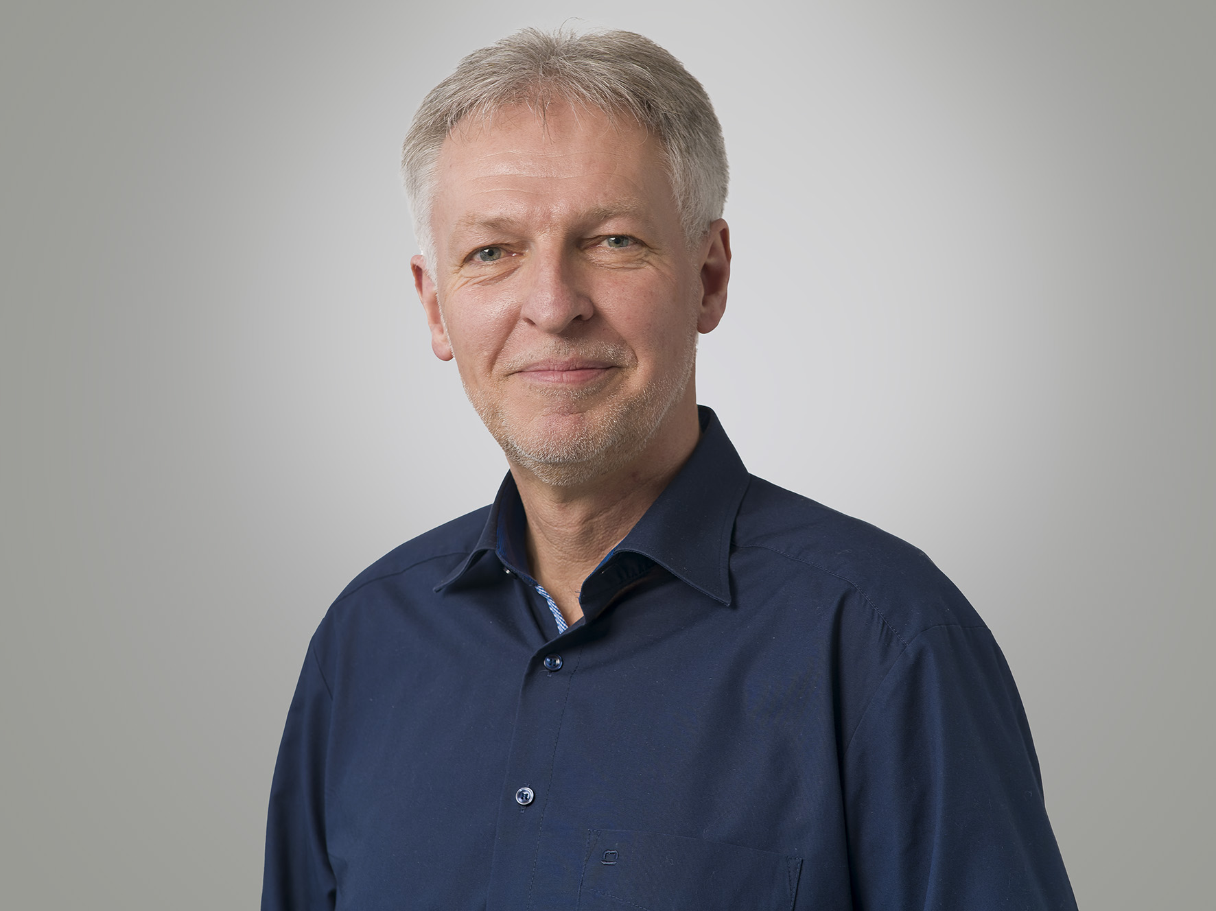 Roland Hallau