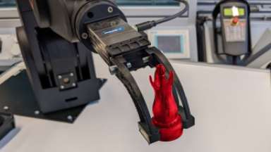 Das Bild veranschaulicht den Demonstrator 3D-Druck zur Entwicklung und Herstellung individueller und gewichtsoptimierter Robotergreifer.