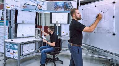 Abteilungsübergreifende Zusammenarbeit am Bauteil