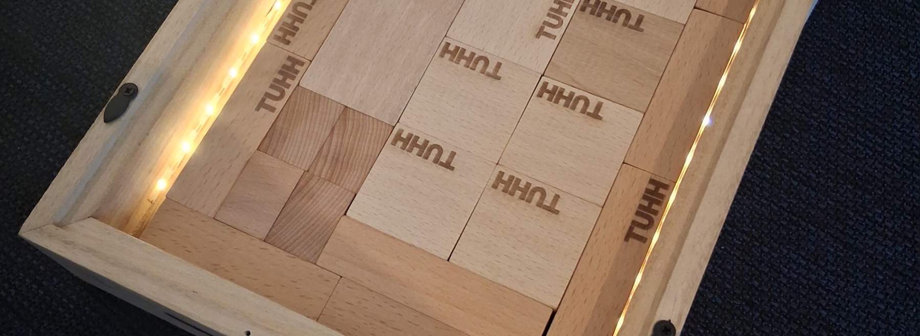perfekt gepackte Holzbox