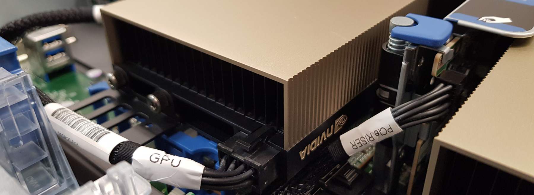 KI Server des Kompetenzzentrums Cottbus mit 2 leistungsstarken A40 compute GPUs von Nvidia