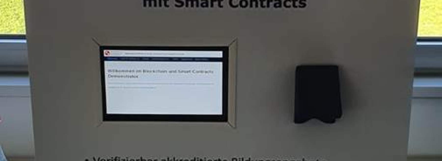 Demonstrator Sichere Autorisierung zertifizierter Personen durch Smart Contracts und attributbasierte Zugriffskontrolle